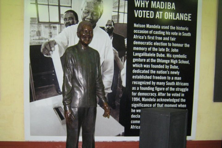 Mandela Footprint, 10hrs, Cost :R3150pp-2 /more passengers trav. - Photo 1 of 6